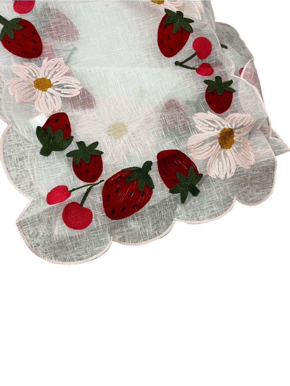 Strawberries strawberry table runner white red green - Picture 4 of 4